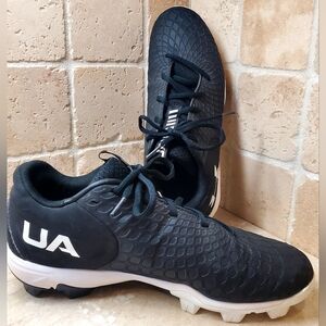 Under Armour Black and White Athletic Shoes